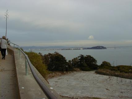 Pic1  - City Panorama<br>Location: <a href="https://www.google.com/maps/search/?api=1&query=37.8261,-122.42202" target="_new">Alcatraz Island</a>